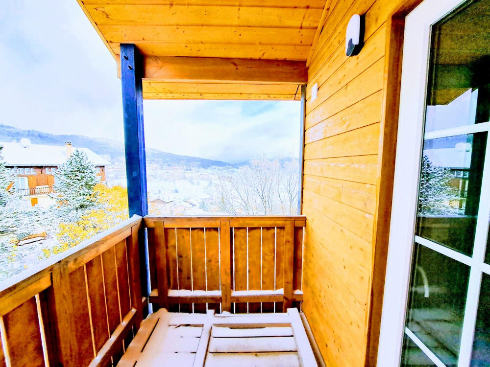 Vente Chalet Magnifique chalet 3 pièces de 52 m2   Environnement idyllique au cœur de la nature Les angles