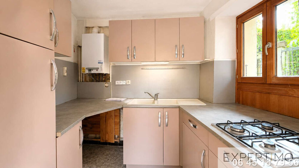 Vente Maison MAISON  AVEC DEUX APPARTEMENTS, JARDINS ET GARAGE Les echelles