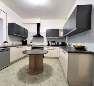  Maison  vendre 8 pices 176 m