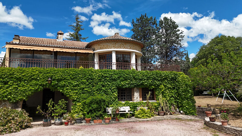 Maison 9 pièces 220 m² · à Vaison la Romaine · 220 m² · 445 000 €