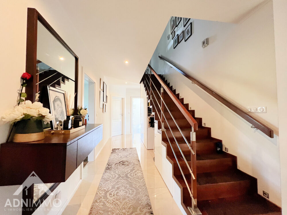 � vendre  Maison Saint-Genis-Pouilly (01630)