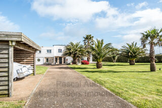  Propriété/château à vendre 7 pièces 204 m²