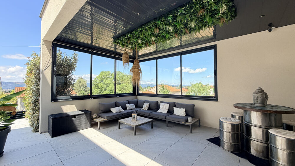 Vente Maison Villa contemporaine de 190m2 sur 1000m2 de terrain et piscine proche du centre ville Monistrol sur loire