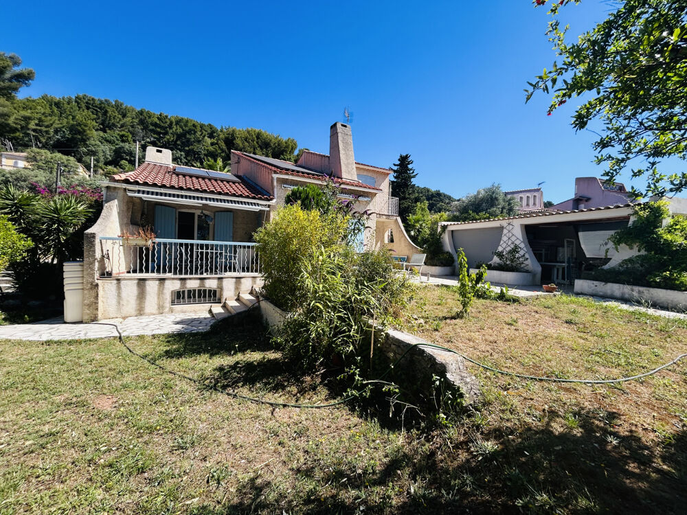 Villa T4 100 m2 + sous-sol 60 m2 + annexes 30 m2 + garage 25 m2