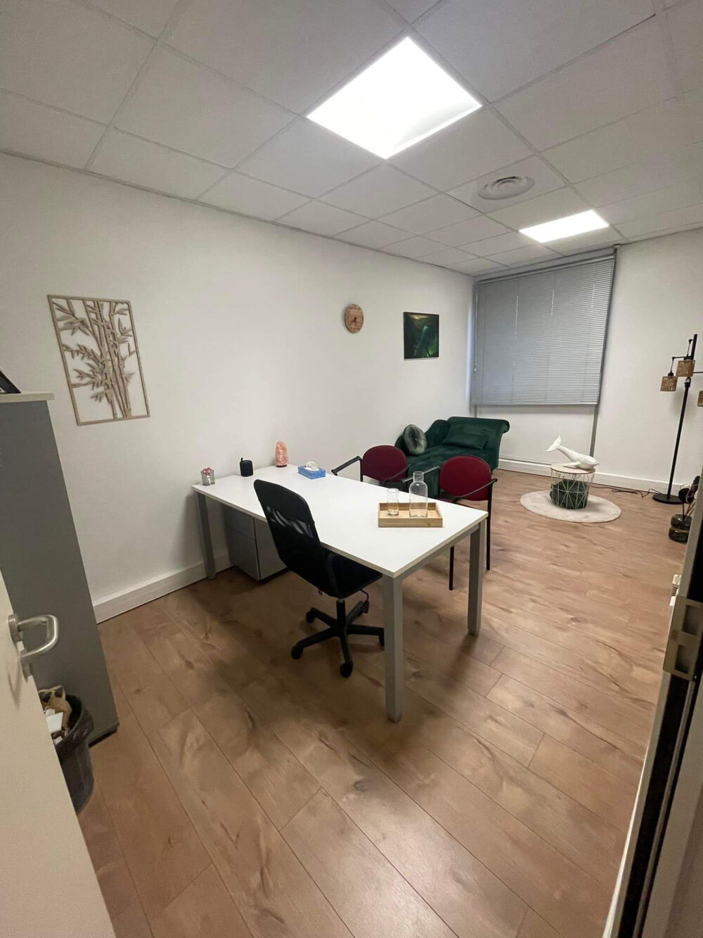   Aix en Provence ' Centre Paramédicale bureaux meublés ' Les milles