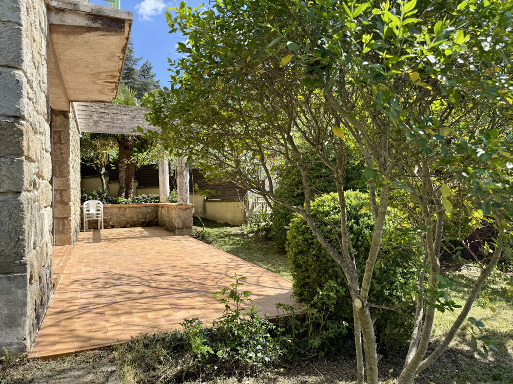 Vente Maison Charmante Petite Maison « Rose » des années 50 - Jardin arboré   Tout à pied Vals les bains