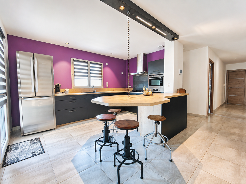 Vente Propriété/Château PROPRIÉTÉ RARE   2 LOGEMENTS INDÉPENDANTS   VILLA 120 M2 + HABITATION 42 M2   TERRAIN 1 767 M2** Vienne