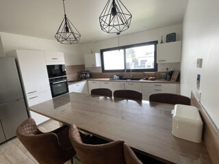  Maison  vendre 5 pices 141 m