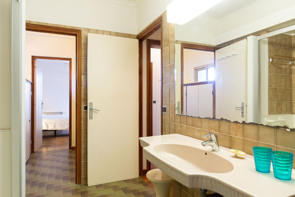 � vendre  Propri�t�/ch�teau Sari-Solenzara (20145)