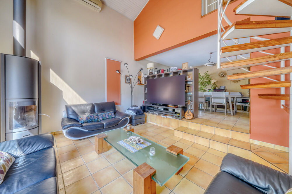 Maison 7 pièces de 190m2 sur parcelle de 5134m2