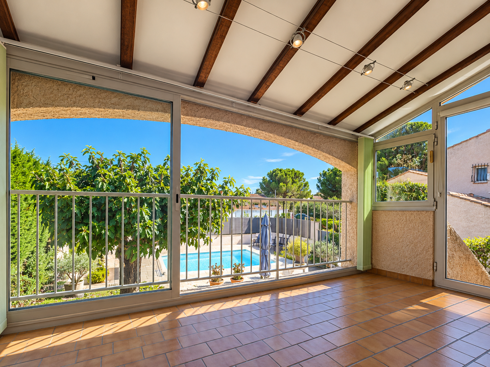 Vente Maison LES BEUGONS VILLA FAMILIALE AVEC PISCINE ET DEPENDANCE Marignane