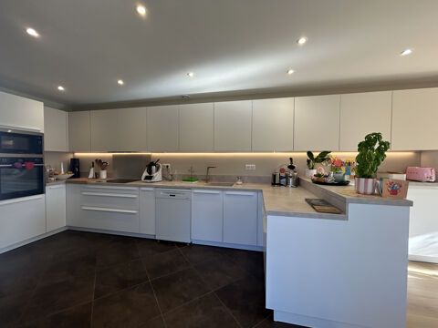   MAISON 3 CHAMBRES JARDIN GARAGE ET DEPENDANCE Maison - 5 pi�ce(s) - 131 m�