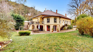  Maison � vendre 9 pi�ces 250 m�