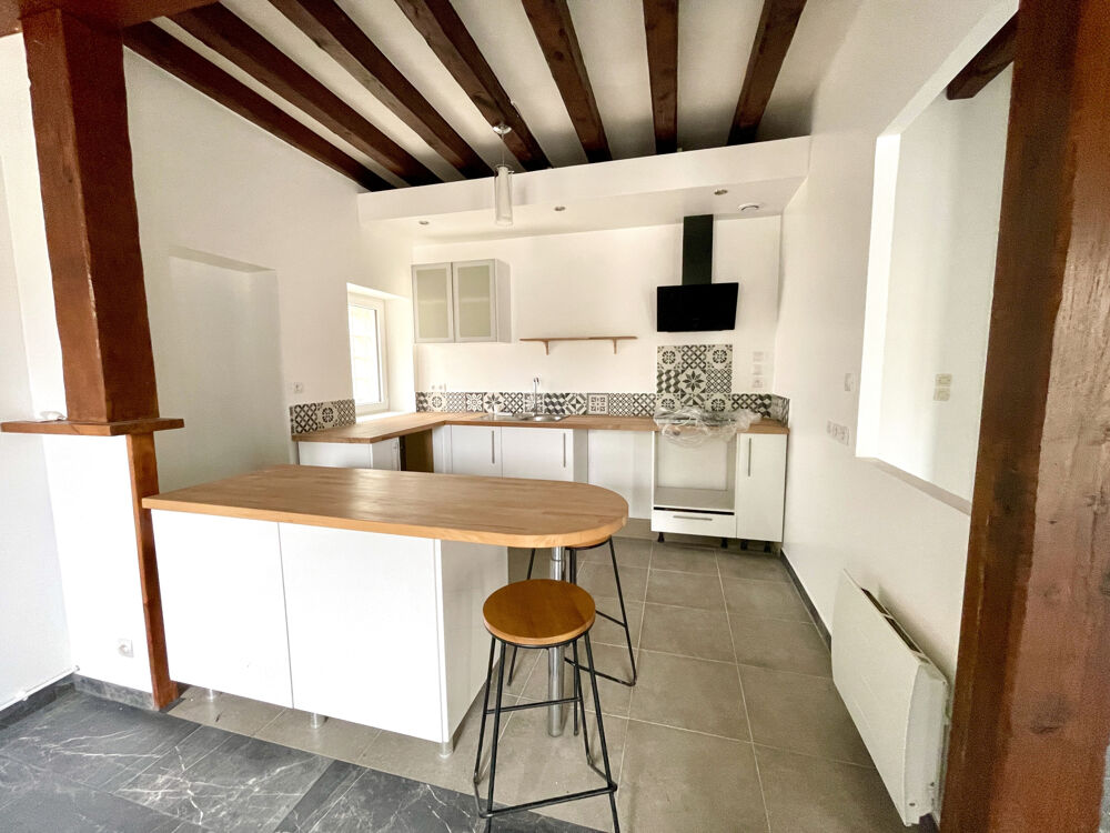 Maison 3 pièces avec jardinet et appentis
