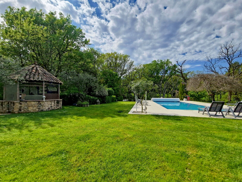 Vente Maison Domaine 2,2 ha | Mas XVIIe siècle & Gîte en activité Aix en provence