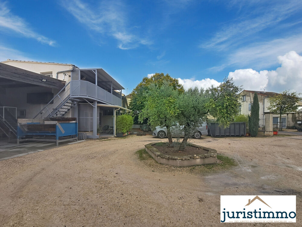 Maison 10 pièces 202 m² · à Travaillan · 202 m² · 620 000 €