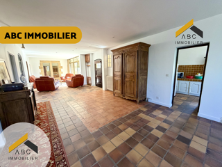  Maison � vendre 9 pi�ces 265 m�