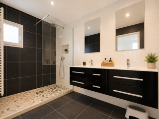 Vente Maison Le Rove, Bas de villa, le confort du contemporain avec ce bien 4 pièces de 115m2  et l'esprit d'une villa Le rove
