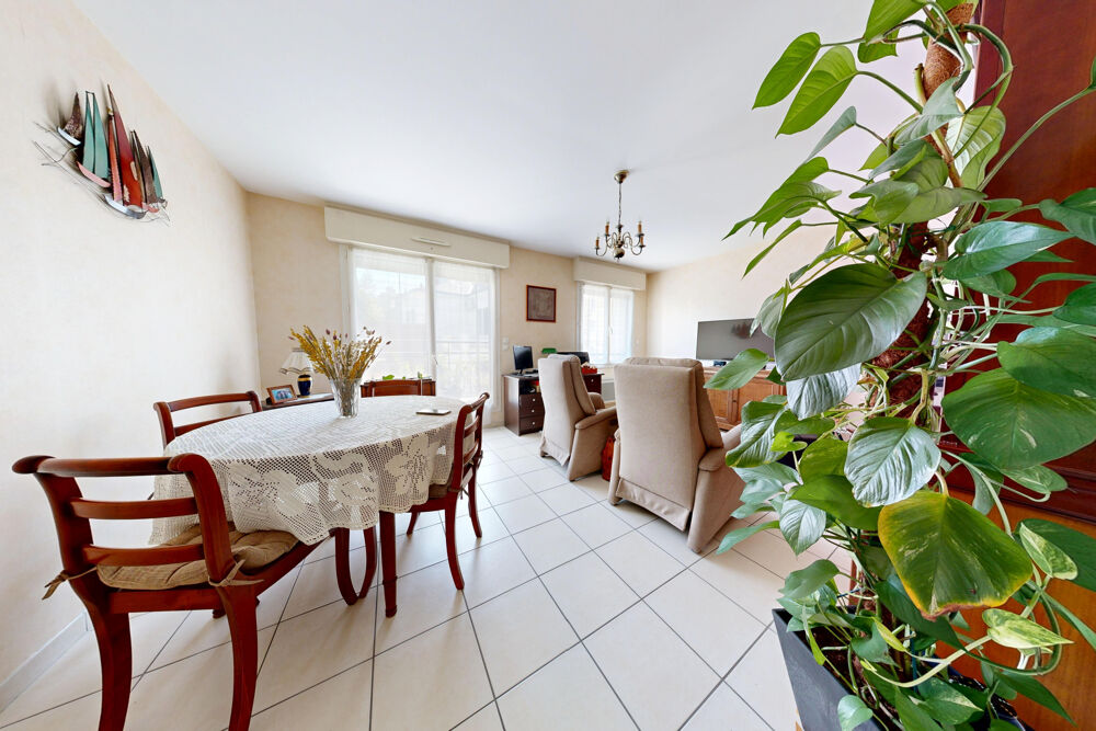 Vente Appartement Angers - Viager libre loué avec balcon et garage Angers