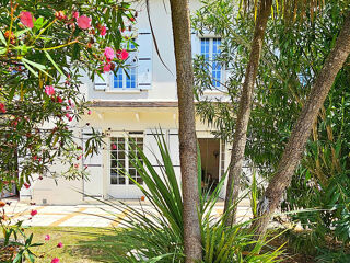  Maison � vendre 8 pi�ces 205 m�