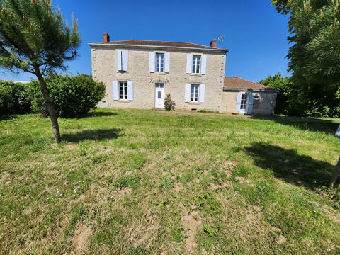   Maison en pierre avec 4 chambres et beau terrain Maison - 6 pi�ce(s) - 186 m�