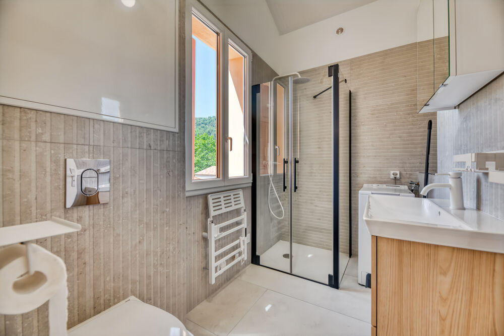 Location Duplex/Triplex Plan-du-Var - T3 meublé en duplex, esprit maison, à 5 min de Saint-Martin-du-Var Levens