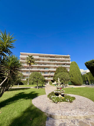  Appartement  vendre 2 pices 61 m