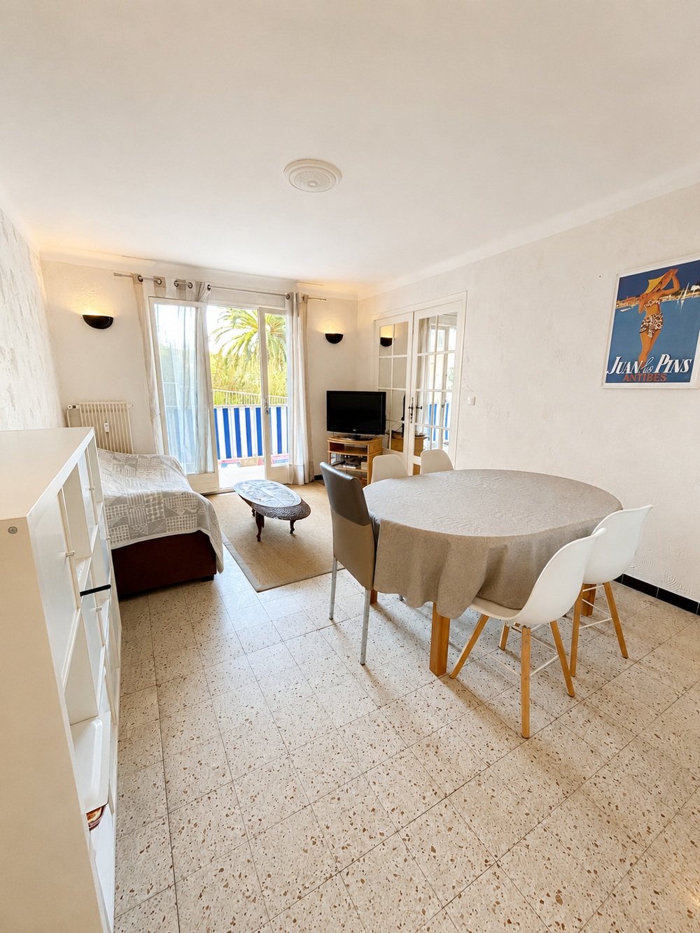 Vente Appartement 4 PIÈCES 70 M2   3 CHAMBRES   2 BALCONS/TERRASSES   CALME ABSOLU   AU COEUR D ANTIBES Antibes
