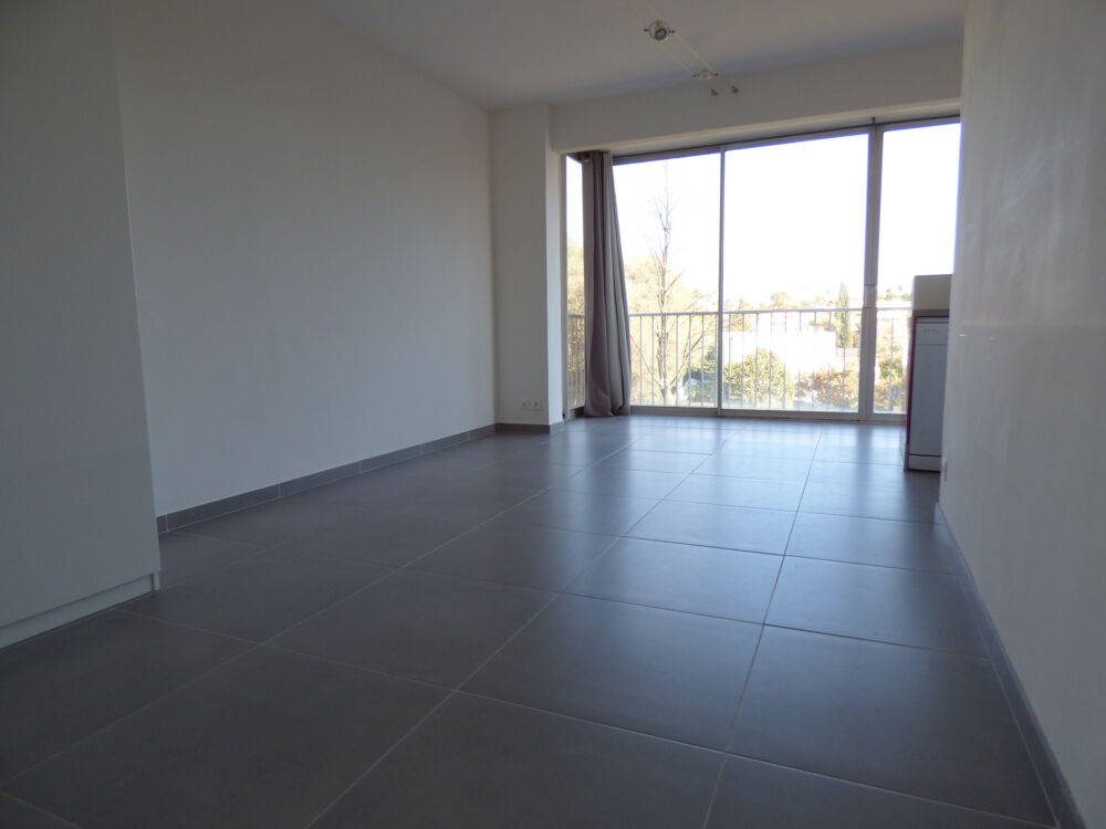 Vente Appartement STUDIO 25 M2   CHEMIN DES TERRES BLANCHES   PARKING & CAVE Antibes