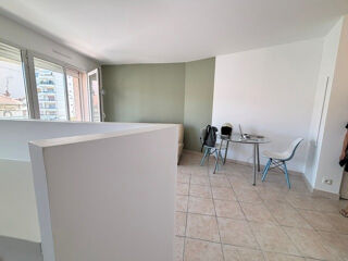  Appartement à louer 2 pièces 37 m²