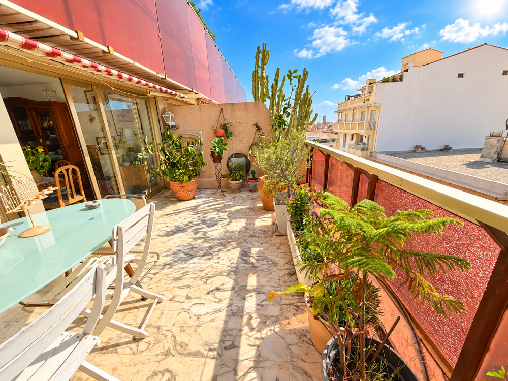 Vente Appartement Antibes centre   3P rénové, 2 terrasses vue mer et vieille ville, garage Antibes