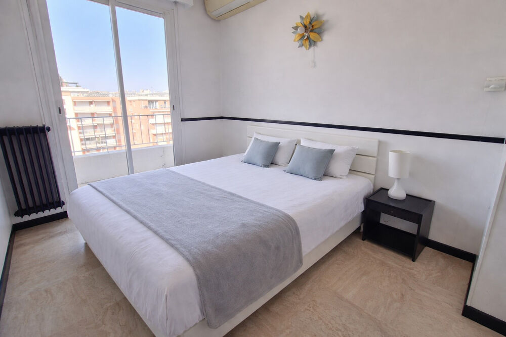 � vendre  Appartement Antibes (06600)