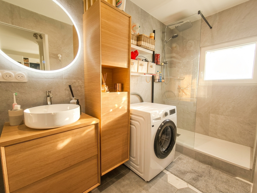 Vente Appartement Antibes Centre-Ville   3 pièces rénové, climatisé, balcon, cave et stationnement dans la résidence. Antibes