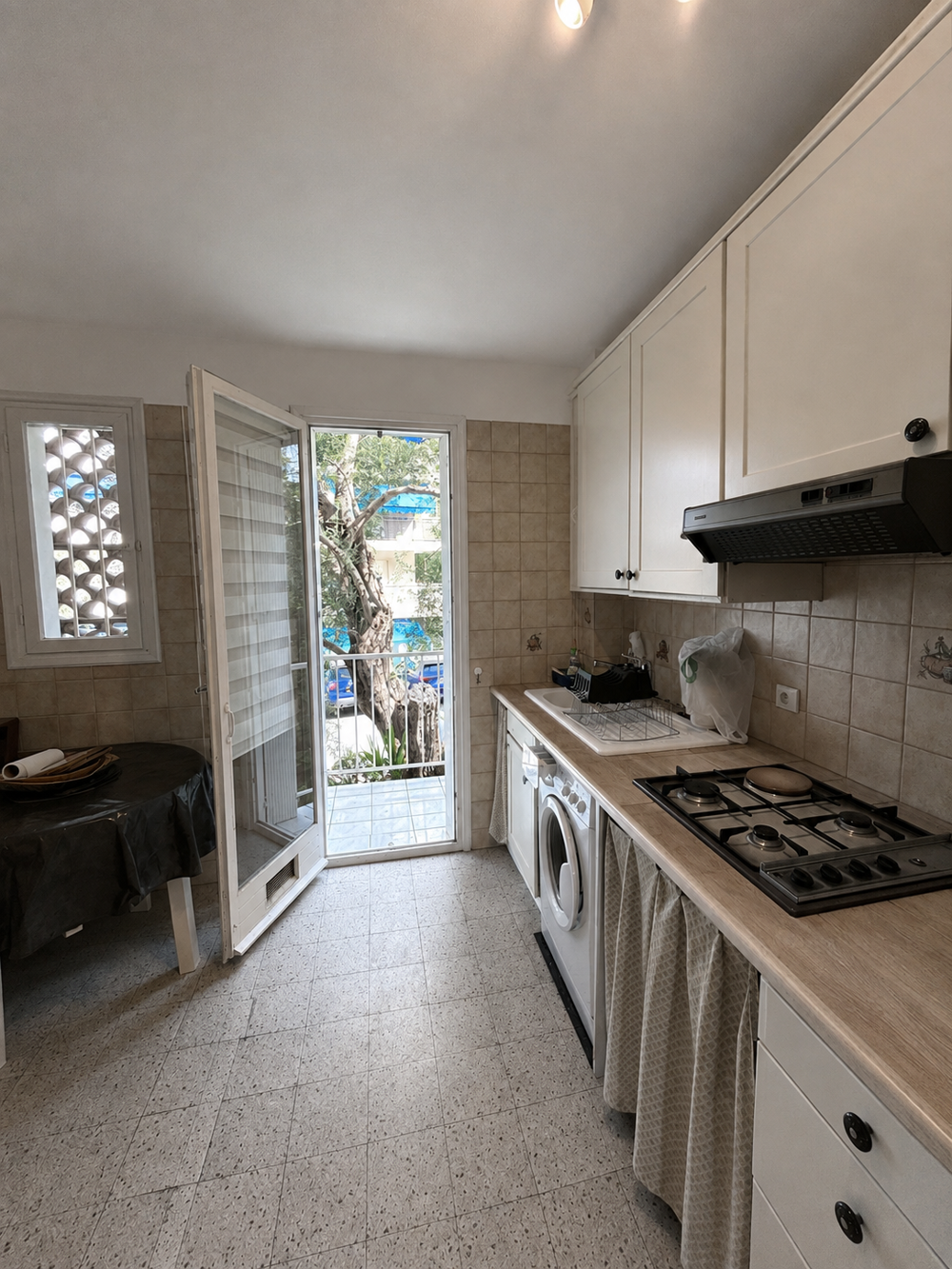 Vente Appartement 4 PIÈCES 70 M2   3 CHAMBRES   2 BALCONS/TERRASSES   CALME ABSOLU   AU COEUR D ANTIBES Antibes