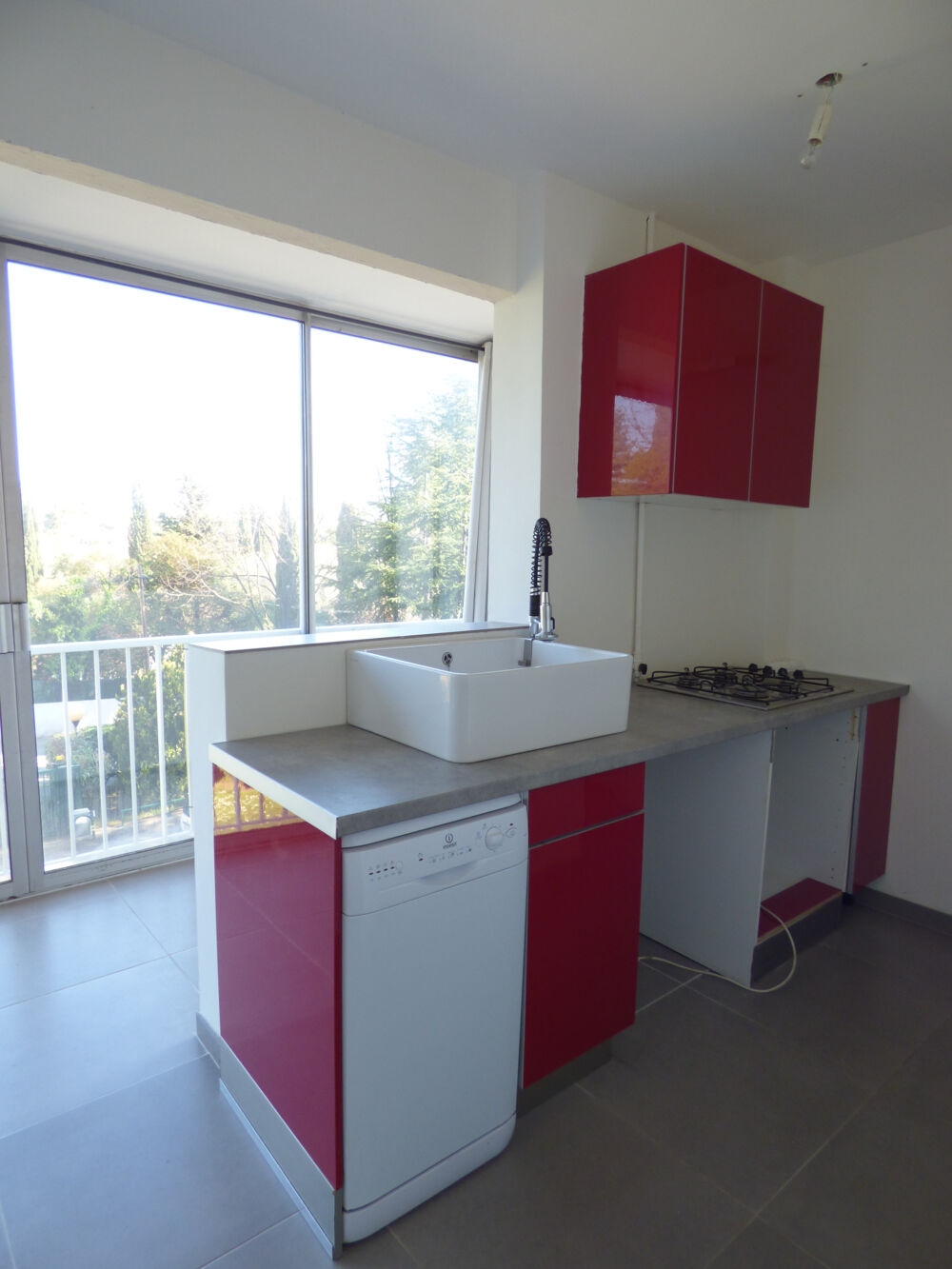 Vente Appartement STUDIO 25 M2   CHEMIN DES TERRES BLANCHES   PARKING & CAVE Antibes
