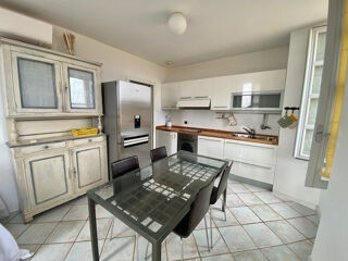  Appartement à louer 3 pièces 51 m²