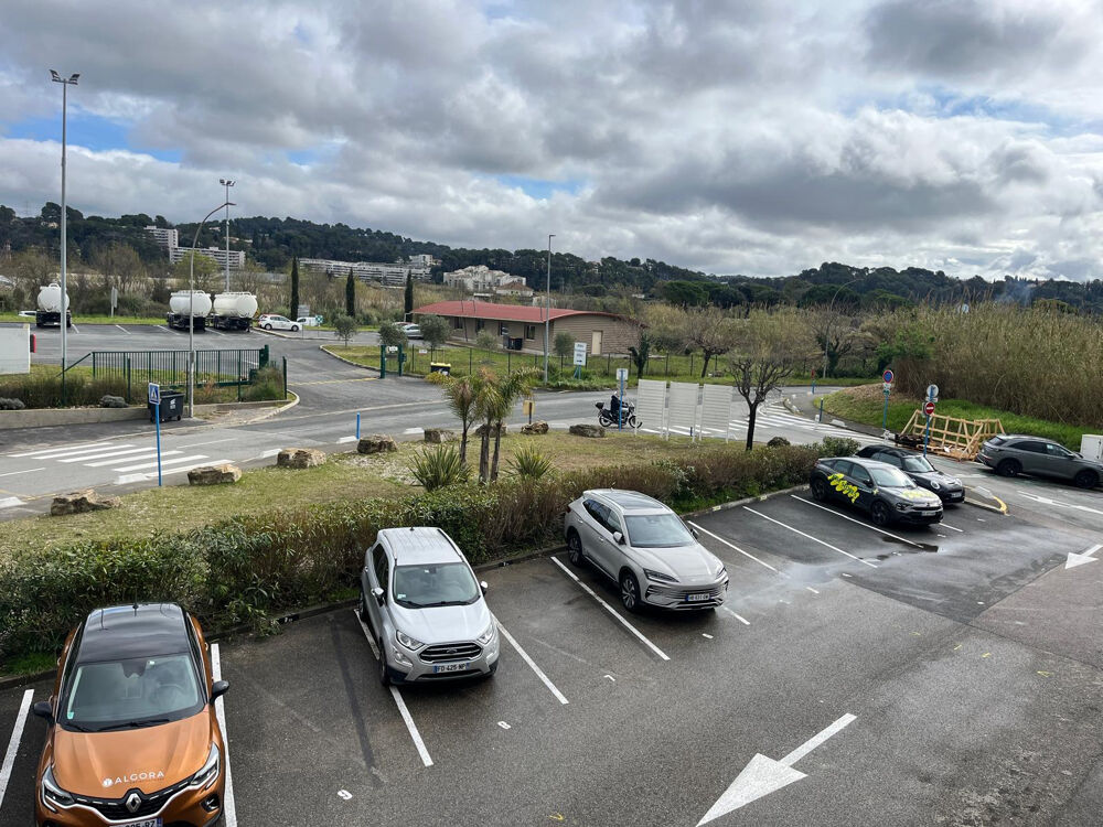 Location Autre local commercial 320m2 PARC D ACTIVITE DE LA SIAGNE Mandelieu la napoule