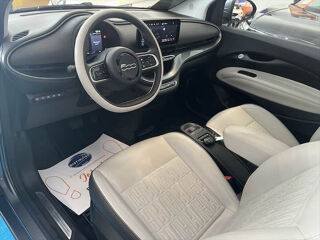 500 ELECTRIQUE 118 ch 42kWh LA PRIMA 2020 occasion 83480 Puget-sur-Argens