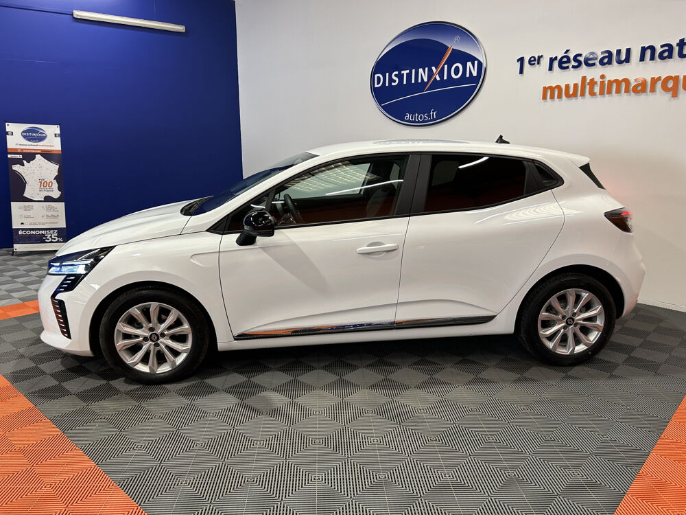 Clio V TCE 90CH CVT EVOLUTION *RADAR + CARPLAY* 2025 occasion 27300 Bernay