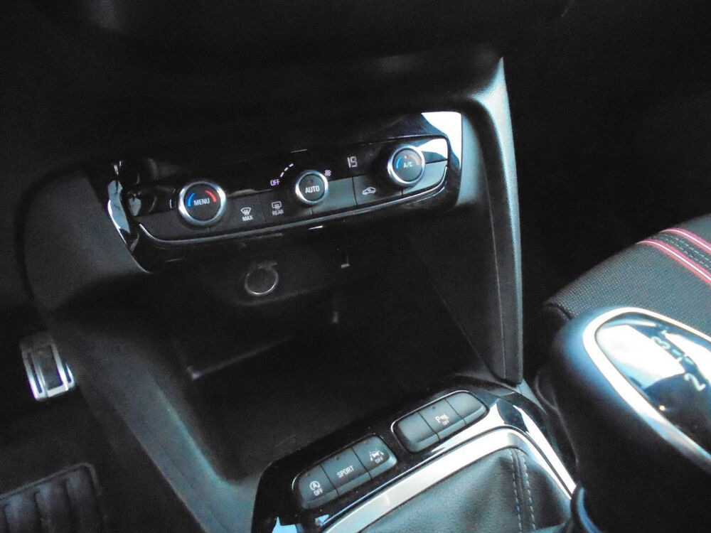 Corsa 1.2T 100 CH S&S GS-LINE 2021 occasion 83480 Puget-sur-Argens