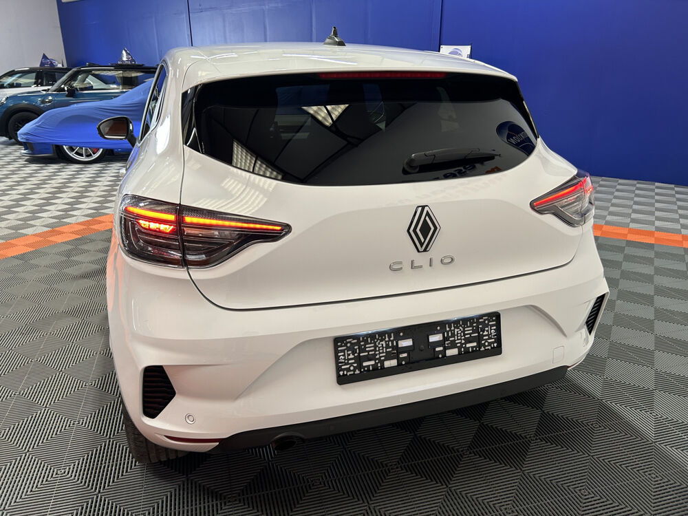 Clio V TCE 90CH CVT EVOLUTION *RADAR + CARPLAY* 2025 occasion 27300 Bernay