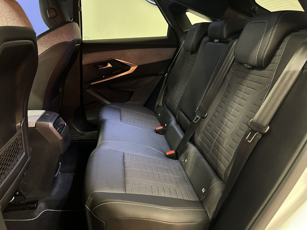 3008 III Hybrid 145ch e-DCS6 GT *Sur&eacute;quip&eacute;* 2025 occasion 27300 Bernay