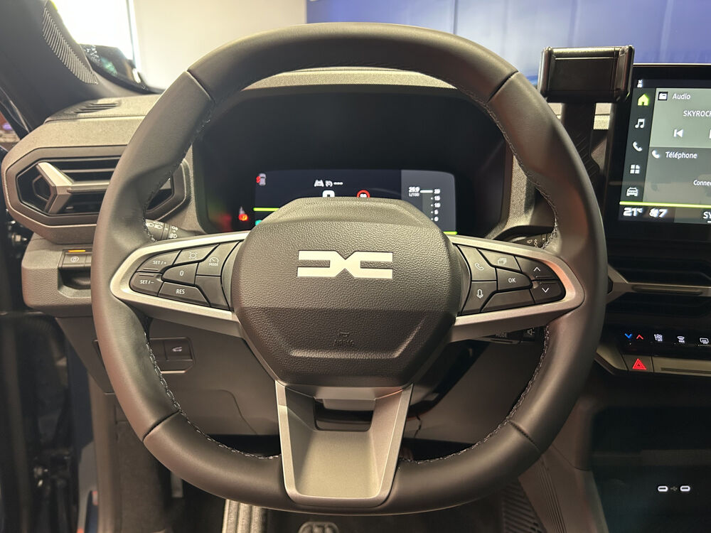 Bigster Mild Hybrid 140 Journey *+Hayon elec.* 2026 occasion 27300 Bernay