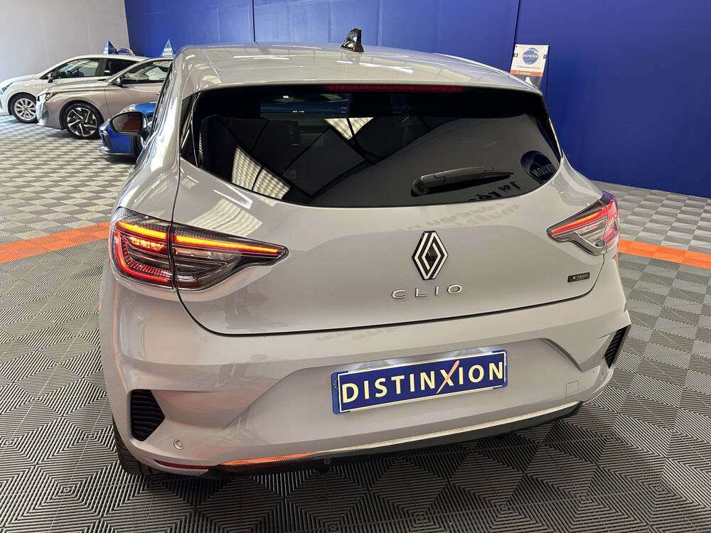 Clio V E-TECH FULL HYBRID 145 GSR2 TECHNO *GPS + CAMERA* 2025 occasion 27300 Bernay
