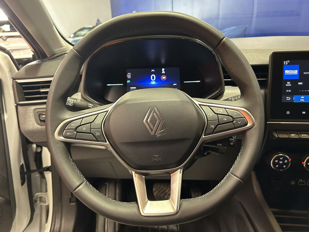 Clio V TCE 90CH CVT EVOLUTION *RADAR + CARPLAY* 2025 occasion 27300 Bernay