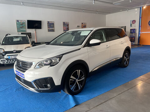 Peugeot 5008 II 1.5 130 ch BlueHDi ALLURE EAT8 S&S Bo&icirc;te auto 2019 occasion Puget-sur-Argens 83480