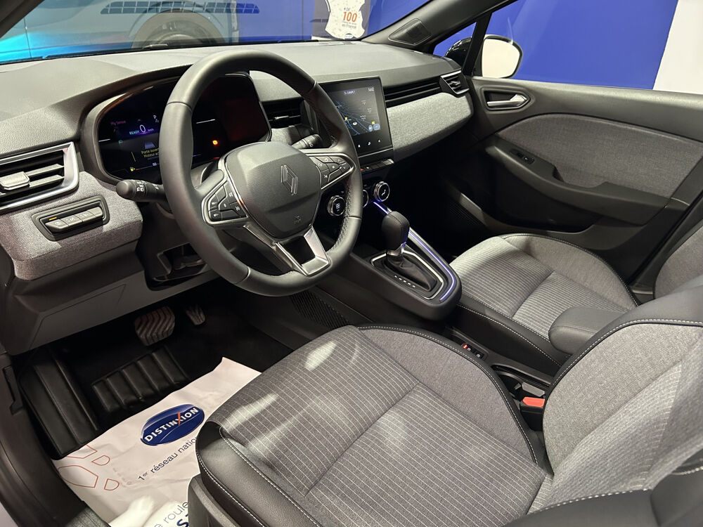 Clio V E-TECH FULL HYBRID 145 GSR2 TECHNO *GPS + CAMERA* 2025 occasion 27300 Bernay