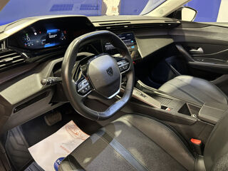 308 BlueHDi 130 EAT8 Allure **GPS + CAMERA** 2024 occasion 27300 Bernay