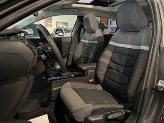 C4 1.2 S&S 130 CH BOITE AUTO EAT8 SHINE 2022 occasion 83480 Puget-sur-Argens
