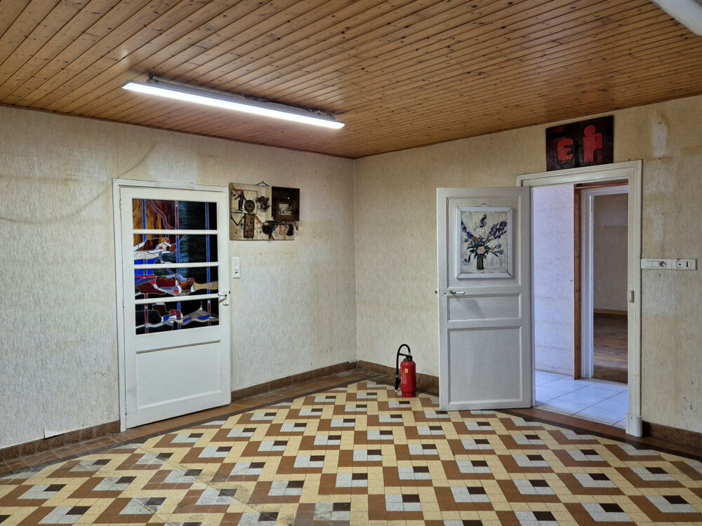 LA CHAUME - Maison 150 m2 hab. à rénover sur parcelle 450 m2 tout proche Quai